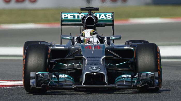 Tους ταχύτερους χρόνους σημείωσε ο Lewis Hamilton στις δύο πρώτες περιόδους των ελεύθερων δοκιμών.